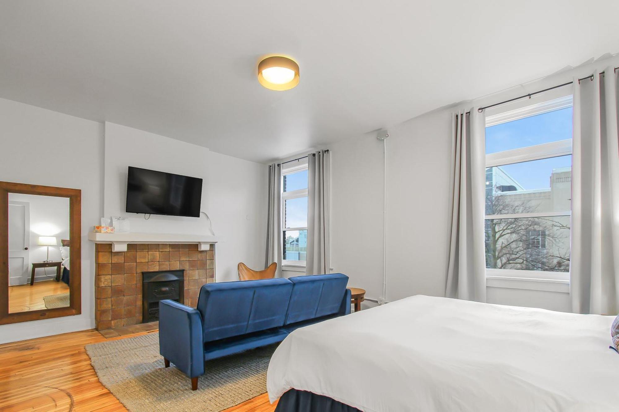Library Square Suites Toledo Exteriör bild